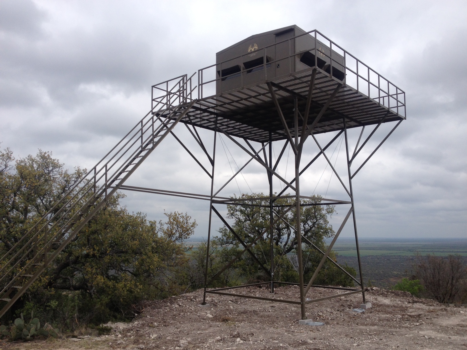 Texas Wildlife SupplyMonster Deer Blinds